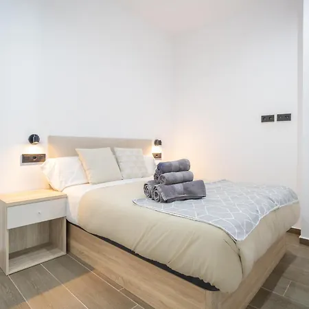 公寓 Flats-elegante, Junto Al Roig Arena *