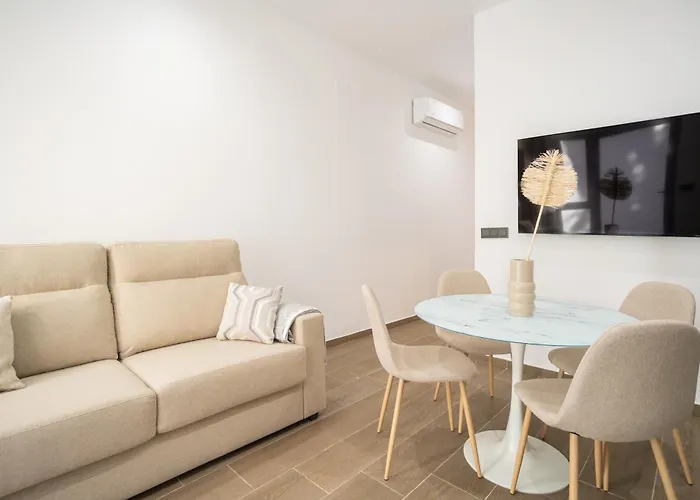 Flats-elegante, Junto Al Roig Arena * فالنسيا